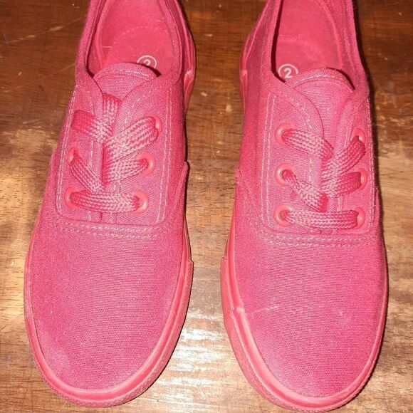 U.S Sports red kids tennis shoes, size 2 - Picture 2 of 5